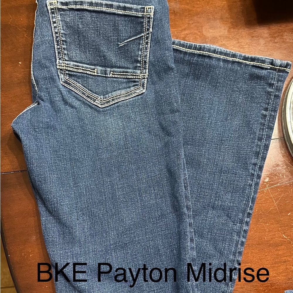 Ariat, BKE and Buckle Black dark wash, mid rise bootcut jeans. Various sizes